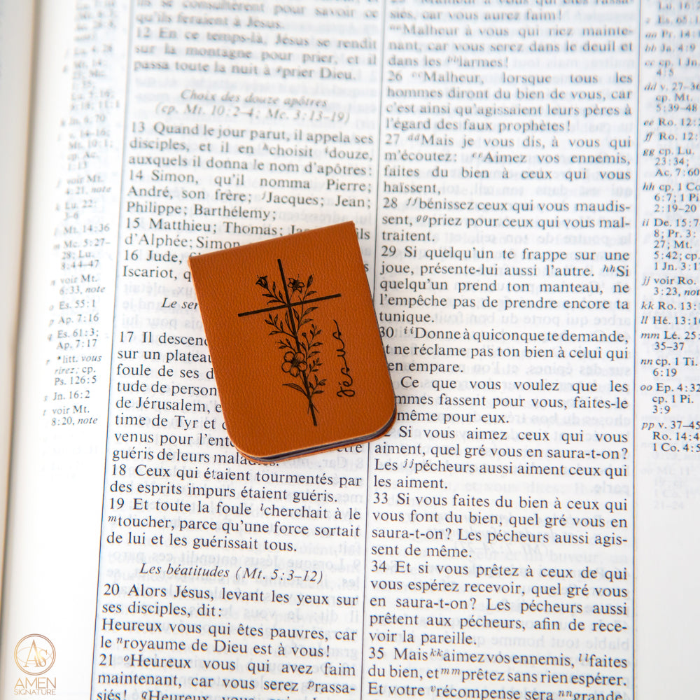 Marque-page aimanté - Jésus (Croix florale)